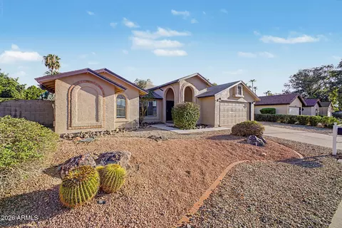 Exterior - 807 E Aire Libre Ave, Phoenix, AZ 85022 photo 4 of 12