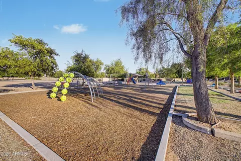 View/Area - 807 E Aire Libre Ave, Phoenix, AZ 85022 photo 1 of 1