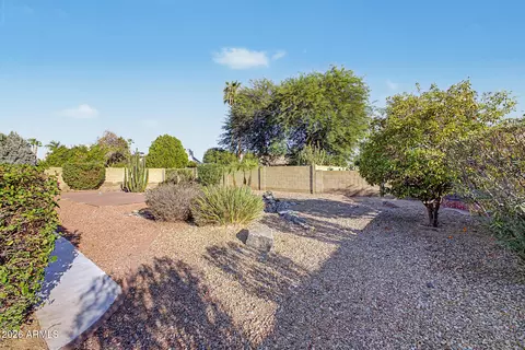 Exterior - 807 E Aire Libre Ave, Phoenix, AZ 85022 photo 11 of 12