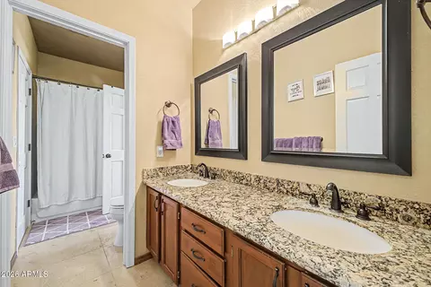 Bath - 4113 E Glenhaven Dr, Phoenix, AZ 85048 photo 4 of 5