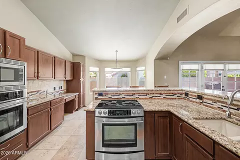 Kitchen - 4113 E Glenhaven Dr, Phoenix, AZ 85048 photo 6 of 6