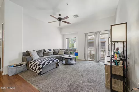 Living - 2150 E Bell Rd #1089, Phoenix, AZ 85022 photo 1 of 3