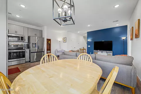 Dining - 28033 N 28th Ave, Phoenix, AZ 85085 photo 1 of 2
