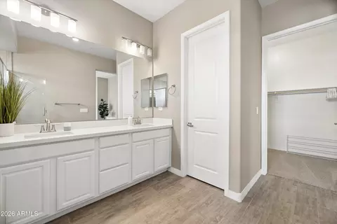 Bath - 15550 S 5th Ave #252, Phoenix, AZ 85045 photo 2 of 3