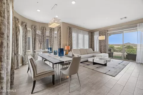 Dining - 15550 S 5th Ave #252, Phoenix, AZ 85045 photo 1 of 1