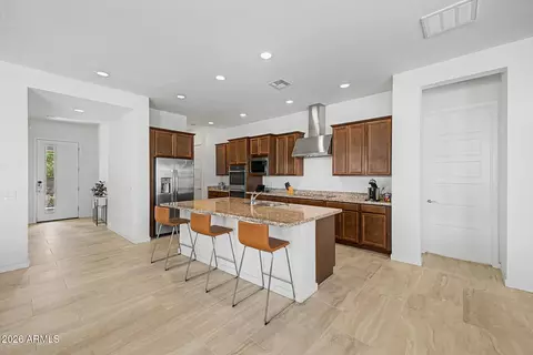 Kitchen - 1122 E Monte Way, Phoenix, AZ 85042 photo 1 of 3