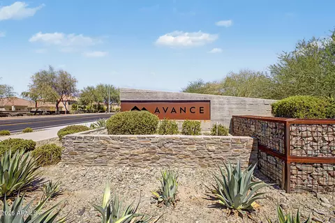 View/Area - 1122 E Monte Way, Phoenix, AZ 85042 photo 5 of 6