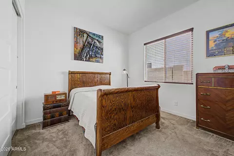 Bedroom - 1122 E Monte Way, Phoenix, AZ 85042 photo 6 of 7