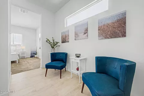Entry Way - 1122 E Monte Way, Phoenix, AZ 85042 photo 3 of 3