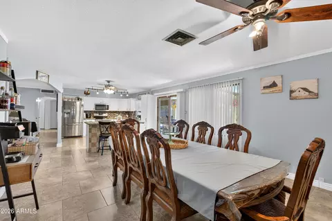 Dining - 4832 N 63rd Dr, Phoenix, AZ 85033 photo 3 of 4