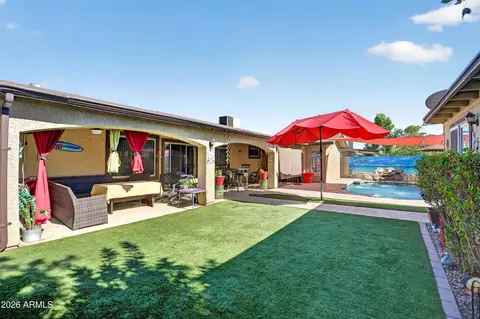 Exterior - 4832 N 63rd Dr, Phoenix, AZ 85033 photo 6 of 14