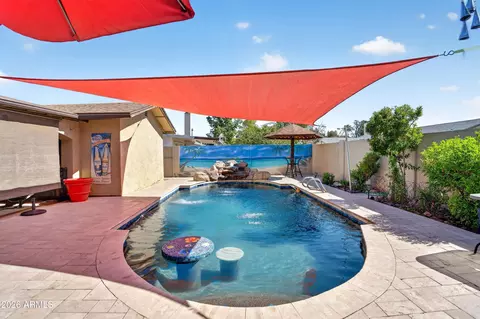 Exterior - 4832 N 63rd Dr, Phoenix, AZ 85033 photo 10 of 14