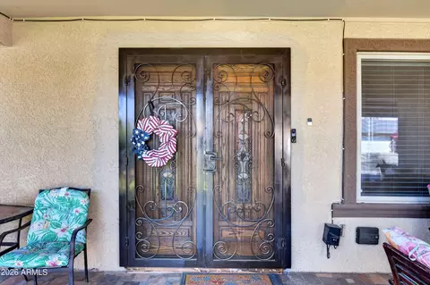 Exterior - 4832 N 63rd Dr, Phoenix, AZ 85033 photo 5 of 14
