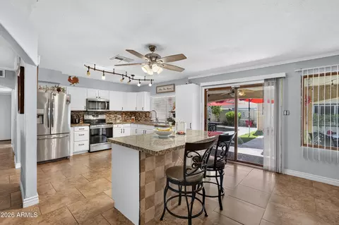 Kitchen - 4832 N 63rd Dr, Phoenix, AZ 85033 photo 1 of 6