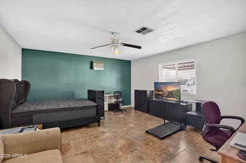 Bedroom - 4832 N 63rd Dr, Phoenix, AZ 85033 photo 1 of 8