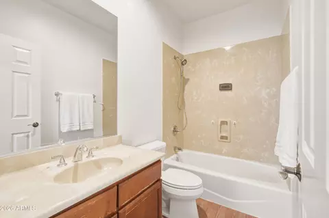 Bath - 4615 E Carriage Ct, Gilbert, AZ 85297 photo 5 of 5