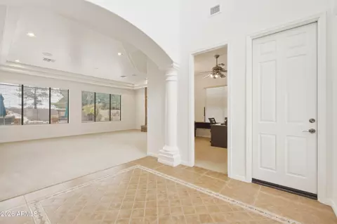 Entry Way - 4615 E Carriage Ct, Gilbert, AZ 85297 photo 2 of 6