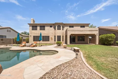 Exterior - 4615 E Carriage Ct, Gilbert, AZ 85297 photo 10 of 17