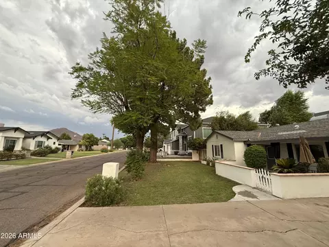 Exterior - 3907 E Devonshire Ave, Phoenix, AZ 85018 photo 3 of 5