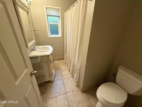 Bath - 3907 E Devonshire Ave, Phoenix, AZ 85018 photo 1 of 2