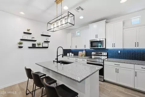 Kitchen - 4385 E Mesquite St, Gilbert, AZ 85296 photo 1 of 6