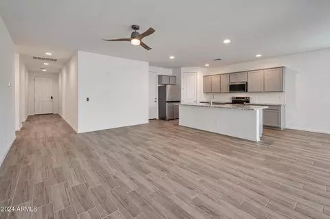 Entry Way - 9326 E Static Ave, Mesa, AZ 85212 photo 2 of 4