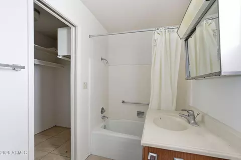Bath - 6035 E Covina Rd, Mesa, AZ 85205 photo 2 of 2