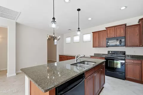 Kitchen - 3481 E Orchid Ln, Gilbert, AZ 85296 photo 2 of 3