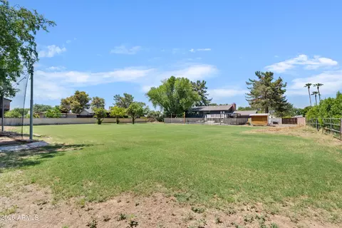 Exterior - 701 E Campbell Ave, Gilbert, AZ 85234 photo 8 of 14