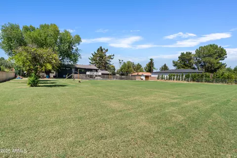 Exterior - 701 E Campbell Ave, Gilbert, AZ 85234 photo 11 of 14