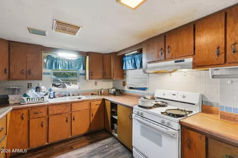 8145 E Butte St, Mesa, AZ 85207 photo 3