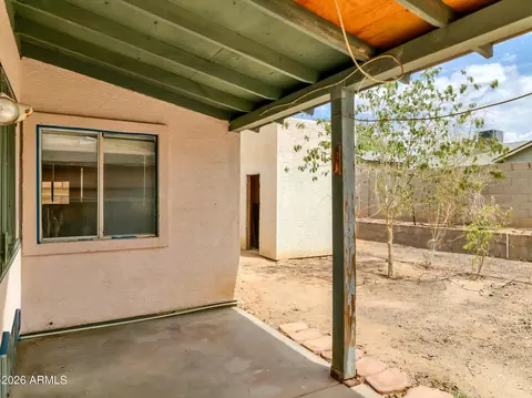 Exterior - 1331 E Apollo Rd, Phoenix, AZ 85042 photo 4 of 6