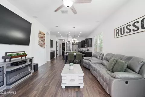 Entry Way - 3020 E Pinto Dr, Gilbert, AZ 85296 photo 3 of 3