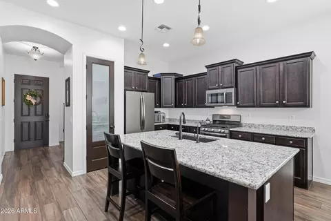 Kitchen - 3020 E Pinto Dr, Gilbert, AZ 85296 photo 3 of 5