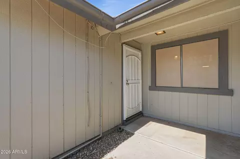 Exterior - 12118 S Ki Rd, Phoenix, AZ 85044 photo 3 of 5