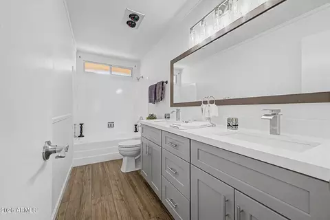 Bath - 212 E Minton Dr, Tempe, AZ 85282 photo 3 of 3