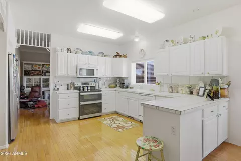 Kitchen - 210 N Stagecoach Pass, Payson, AZ 85541 photo 2 of 4
