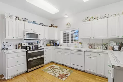 Kitchen - 210 N Stagecoach Pass, Payson, AZ 85541 photo 1 of 4