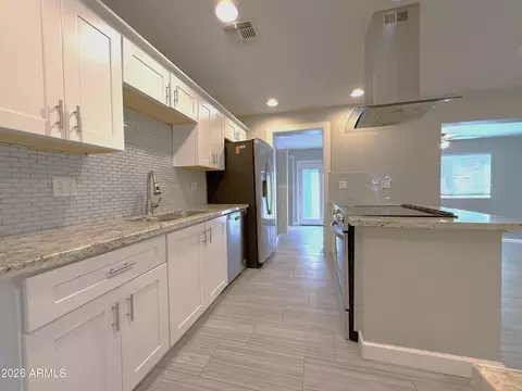 Kitchen - 224 E Minton Dr, Tempe, AZ 85282 photo 2 of 2