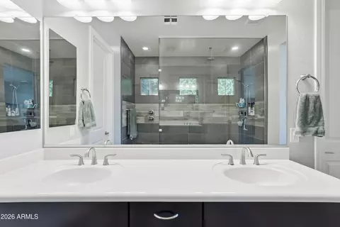 Bath - 3646 E Pinto Dr, Gilbert, AZ 85296 photo 3 of 5