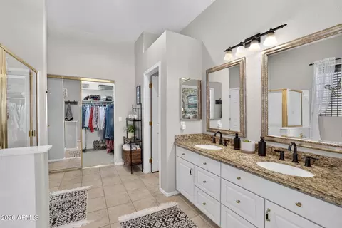 Bath - 2242 E Victor Rd, Gilbert, AZ 85296 photo 1 of 7