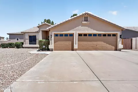 Exterior - 2242 E Victor Rd, Gilbert, AZ 85296 photo 2 of 19