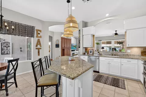 Kitchen - 2242 E Victor Rd, Gilbert, AZ 85296 photo 5 of 6