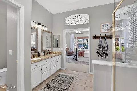 Bath - 2242 E Victor Rd, Gilbert, AZ 85296 photo 2 of 7