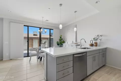 Kitchen - 2740 E Roma Ave, Phoenix, AZ 85016 photo 3 of 3