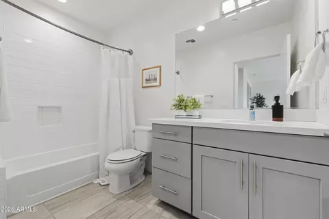 Bath - 2740 E Roma Ave, Phoenix, AZ 85016 photo 1 of 6