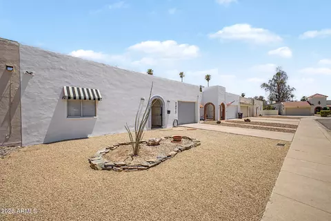 Exterior - 2075 E Cairo Dr, Tempe, AZ 85282 photo 2 of 8
