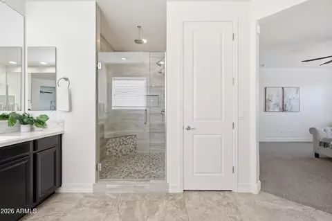 Bath - 3889 E Chestnut Ln, Gilbert, AZ 85298 photo 3 of 5