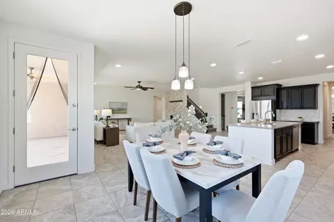 Dining - 3889 E Chestnut Ln, Gilbert, AZ 85298 photo 4 of 4