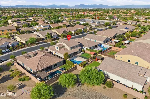 View/Area - 3889 E Chestnut Ln, Gilbert, AZ 85298 photo 4 of 27